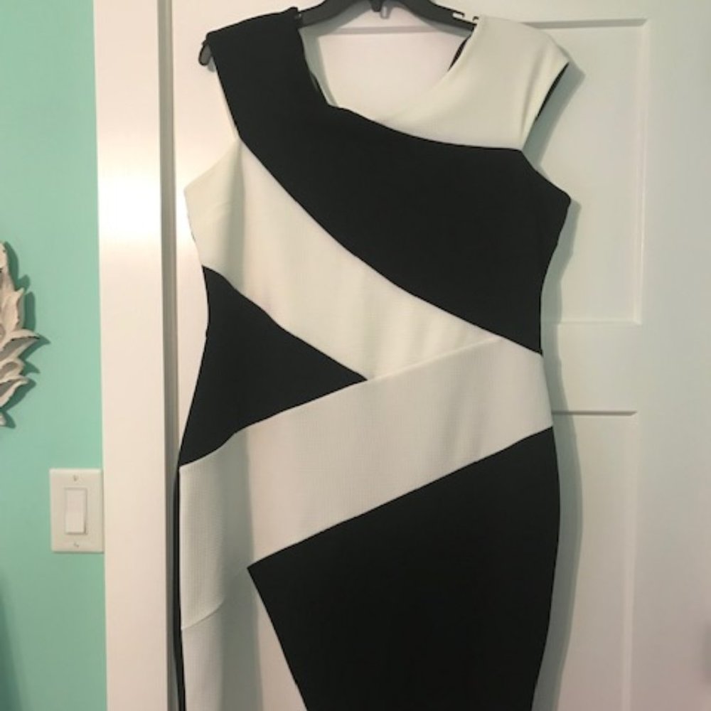 Black and white zig zag dress